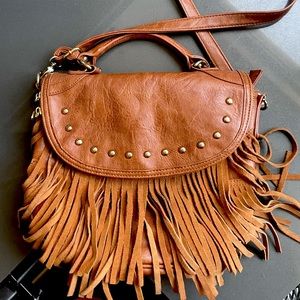 Crossover Steve Madden fringe purse